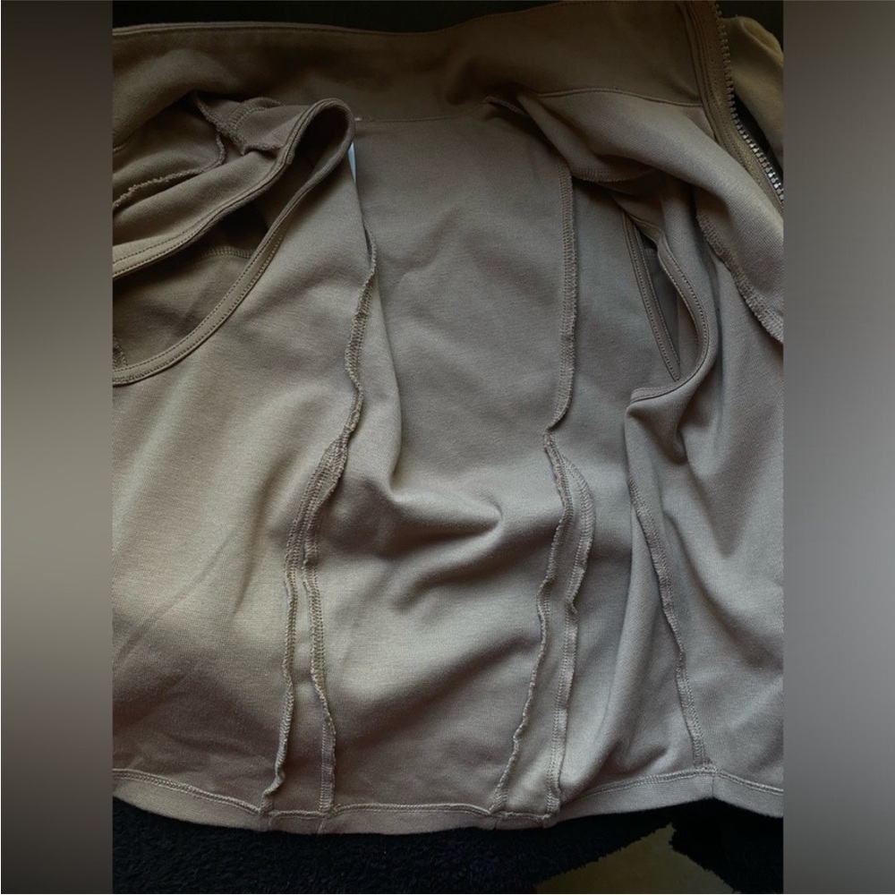 Alo Yoga Toasted Almond On Point Jacket - Picture 6 of 7